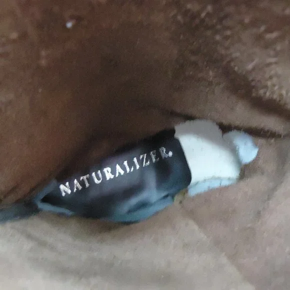 SIZE 6.5. NATURALIZER leather riding boots. - Picture 14 of 16